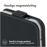 Accezz Flipcase Samsung Galaxy S24 FE Zwart