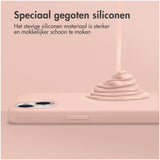 Accezz Liquid Silicone Backcover iPhone 13 Mini Roze