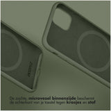 Accezz Liquid Silicone Backcover met MagSafe iPhone 16 Plus Lichtgroen