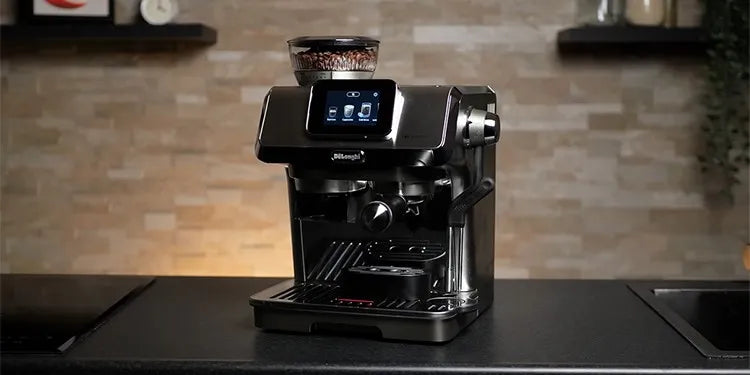 De'Longhi La Specialista Touch op het aanrecht