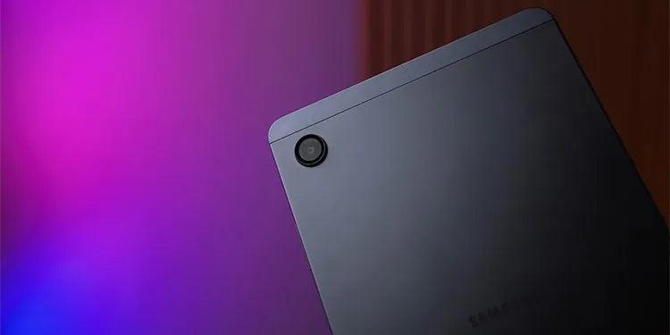Close-up van de Samsung Galaxy Tab A11 Grijs